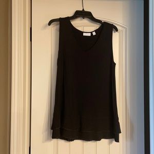 Black V-neck tunic tank top with ruffle bottom